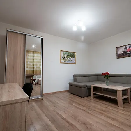 Wonderful Flat On City Center Uzhhorod Exterior photo